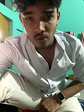 PumaShyXD – webcam model profile photo Image 7