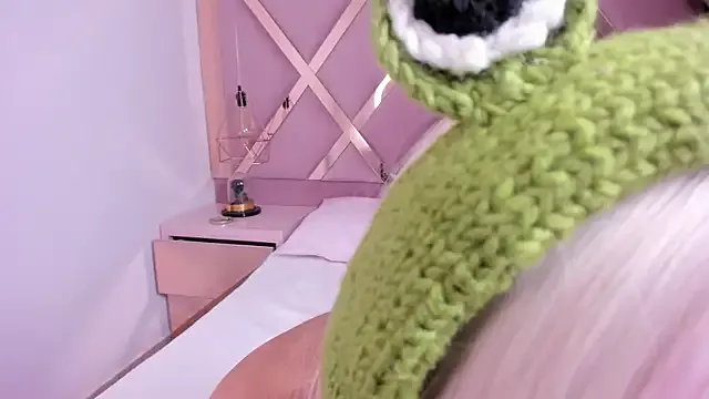 OdetteDelane – webcam model profile photo Image 2