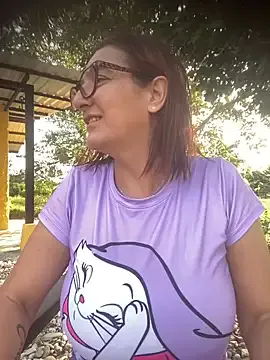 Keep_us_wild – webcam model profile photo Image 13