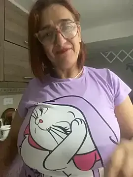 Keep_us_wild – webcam model profile photo Image 8