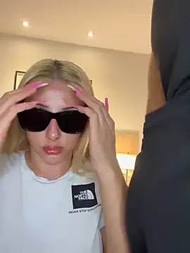 Yui-Ch – webcam model profile photo Image 12