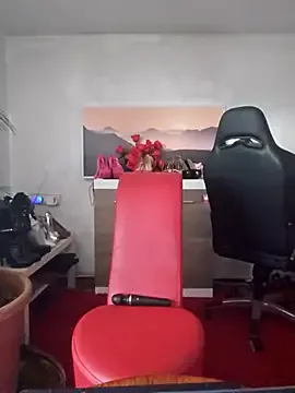 bunnyblondy – webcam model profile photo Image 8