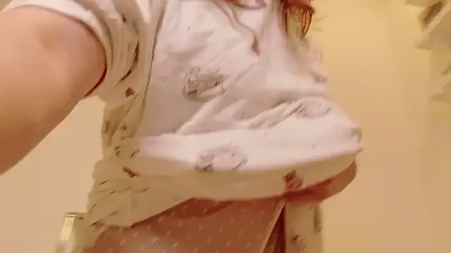 Antonellastrip_ – webcam model profile photo Image 2