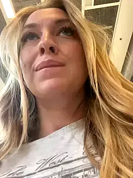 Marieltessa_69 – webcam model profile photo Image 14