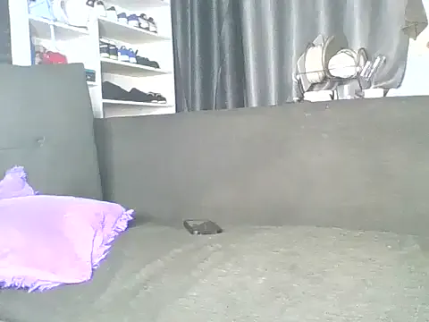 LiliBanger – webcam model profile photo Image 9