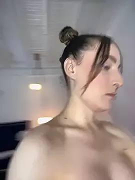 TattooGirlAlia – webcam model profile photo Image 8