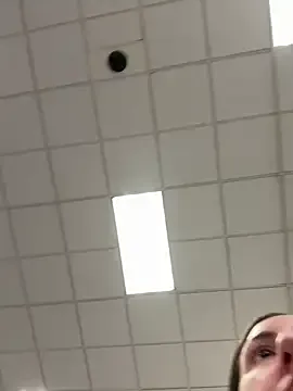 Priyajaanbaby – webcam model profile photo Image 4