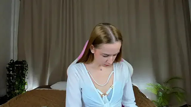 Emma96_hot – webcam model profile photo Image 19