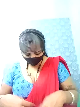 PumaShyXD – webcam model profile photo Image 2