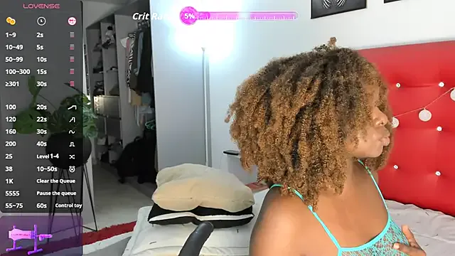 indialatin – webcam model profile photo Image 7