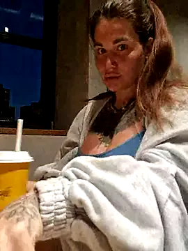 charlotte_stevenss_ – webcam model profile photo Image 9