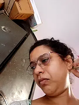 indialatin – webcam model profile photo Image 6