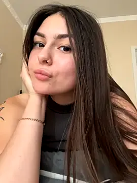 romyxxs – webcam model profile photo Image 14