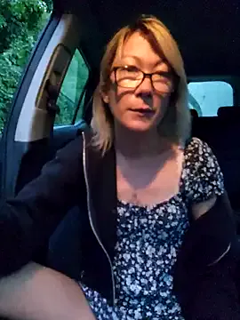 keirasworld – webcam model profile photo Image 2