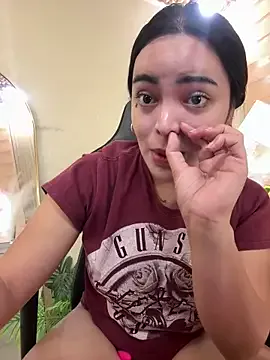 bunnyblondy – webcam model profile photo Image 11