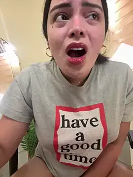 bunnyblondy – webcam model profile photo Image 9