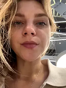 bunnyblondy – webcam model profile photo Image 18