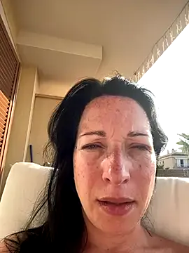 bunnyblondy – webcam model profile photo Image 8