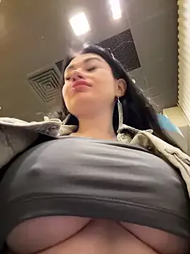 Hannahoff – webcam model profile photo Image 10