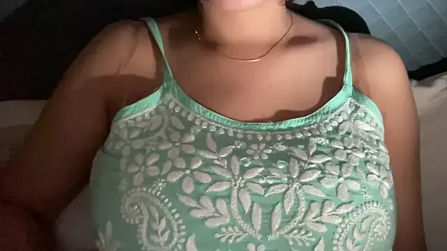 dalichuru – webcam model profile photo Image 6