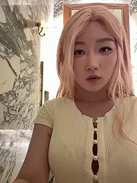 SweetSeraphine – webcam model profile photo Image 16