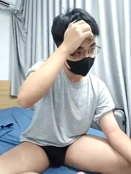 Yui-Ch – webcam model profile photo Image 10