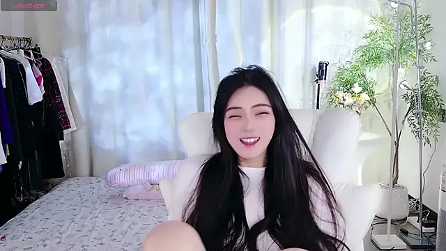 SweetBunnyGF – webcam model profile photo Image 18