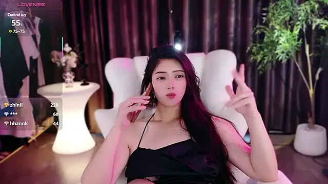 SweetBunnyGF – webcam model profile photo Image 4