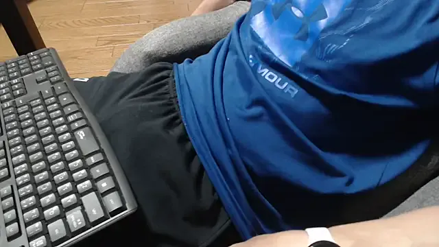 Runarunapi – webcam model profile photo Image 4