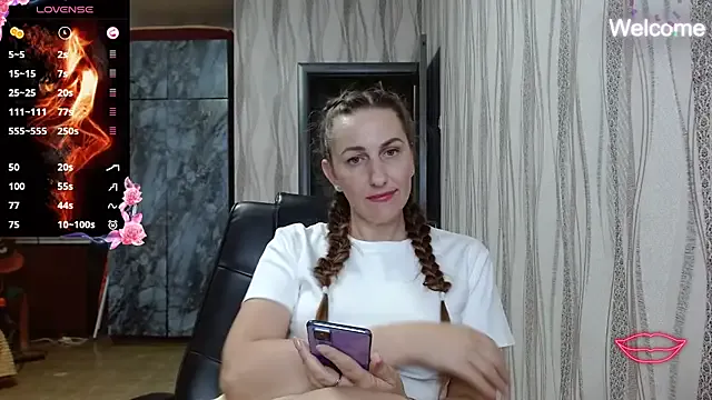 Runarunapi – webcam model profile photo Image 5