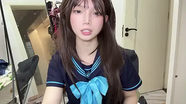 emy_bonita1 – webcam model profile photo Image 18