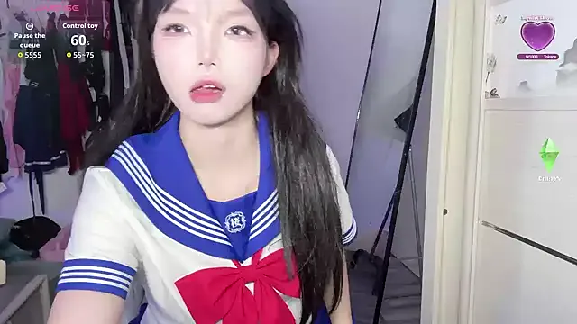 emy_bonita1 – webcam model profile photo Image 9