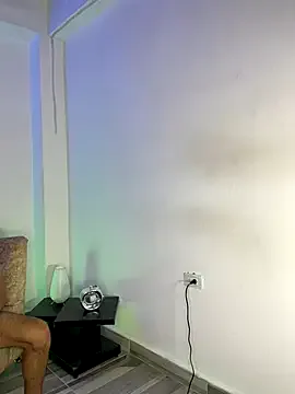 emyii – webcam model profile photo Image 4