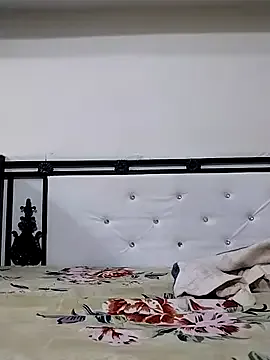 nakedbakers – webcam model profile photo Image 5