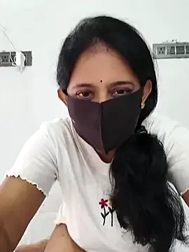 Lady_Liaa – webcam model profile photo Image 9