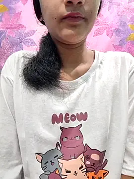 Yui-Ch – webcam model profile photo Image 6