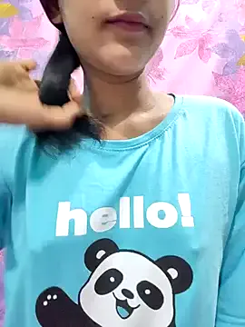 Yui-Ch – webcam model profile photo Image 7