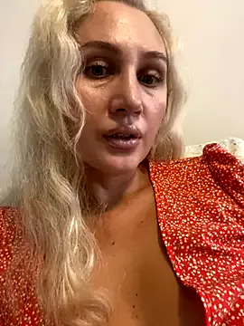 Olivia_11 – webcam model profile photo Image 12