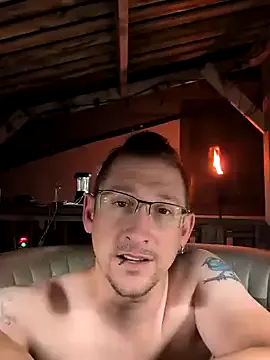 Runarunapi – webcam model profile photo Image 6