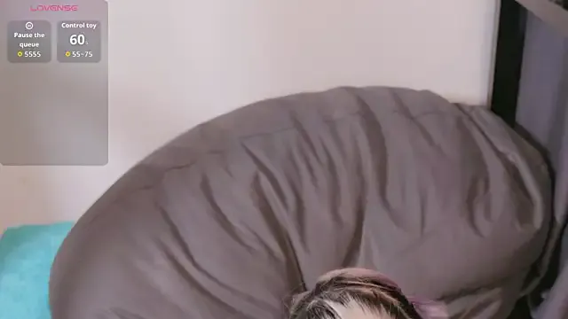 Yui-Ch – webcam model profile photo Image 19