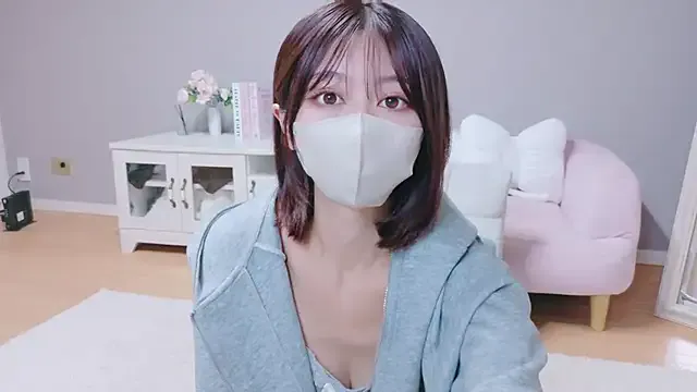 cutieeeeva – webcam model profile photo Image 12