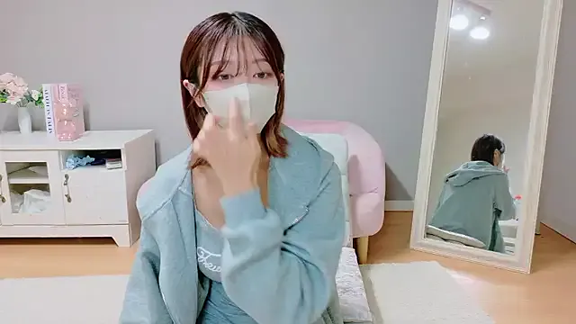 cutieeeeva – webcam model profile photo Image 7