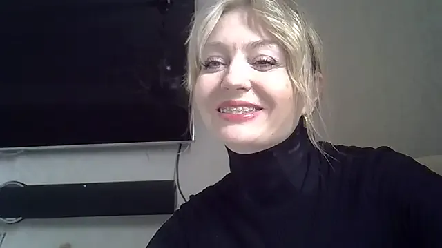 PumaShyXD – webcam model profile photo Image 3