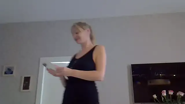 PumaShyXD – webcam model profile photo Image 9