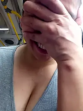 bunnyblondy – webcam model profile photo Image 8